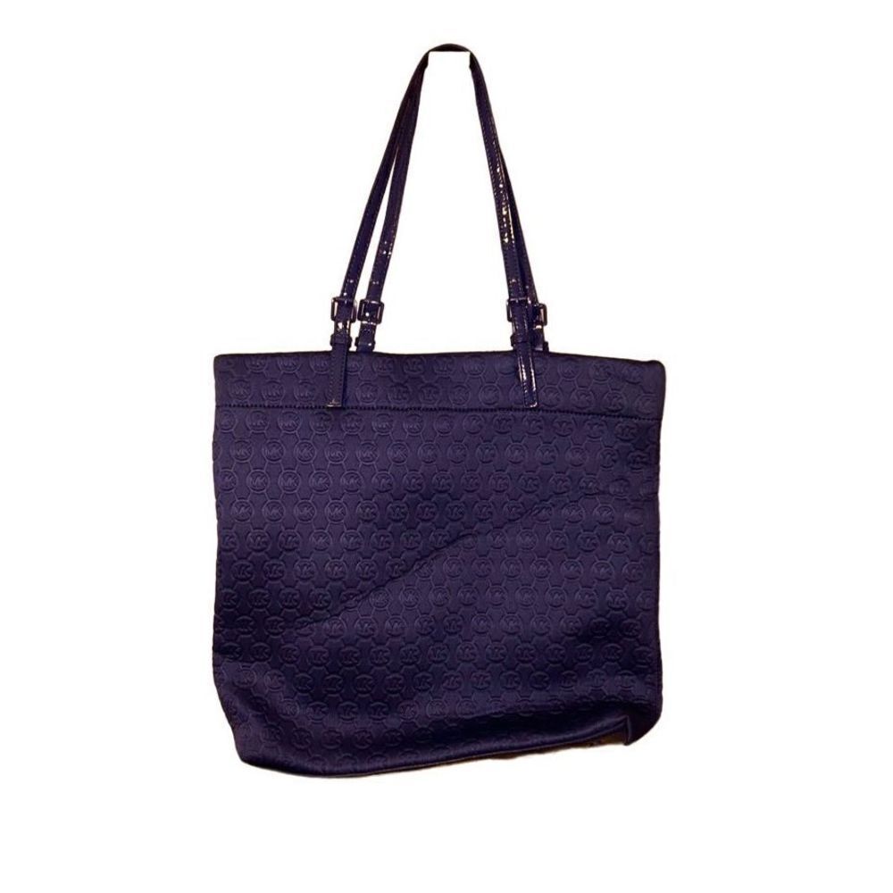 Michael Kors Signature Neoprene Large Purple Tote - Picture 2 of 6